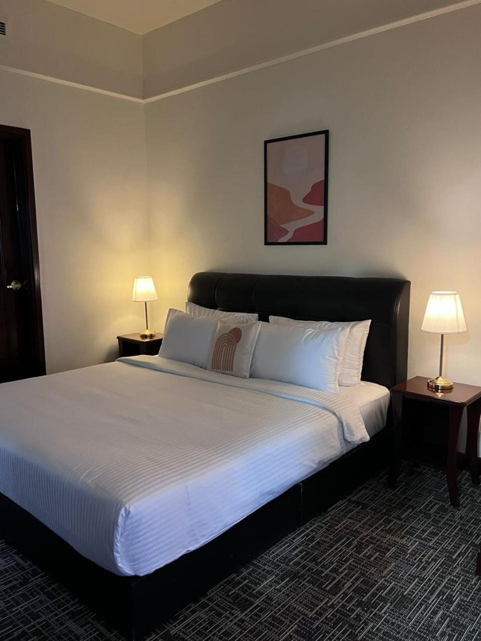 Luxhouz Suites At Times Square Kuala Lumpur Room photo