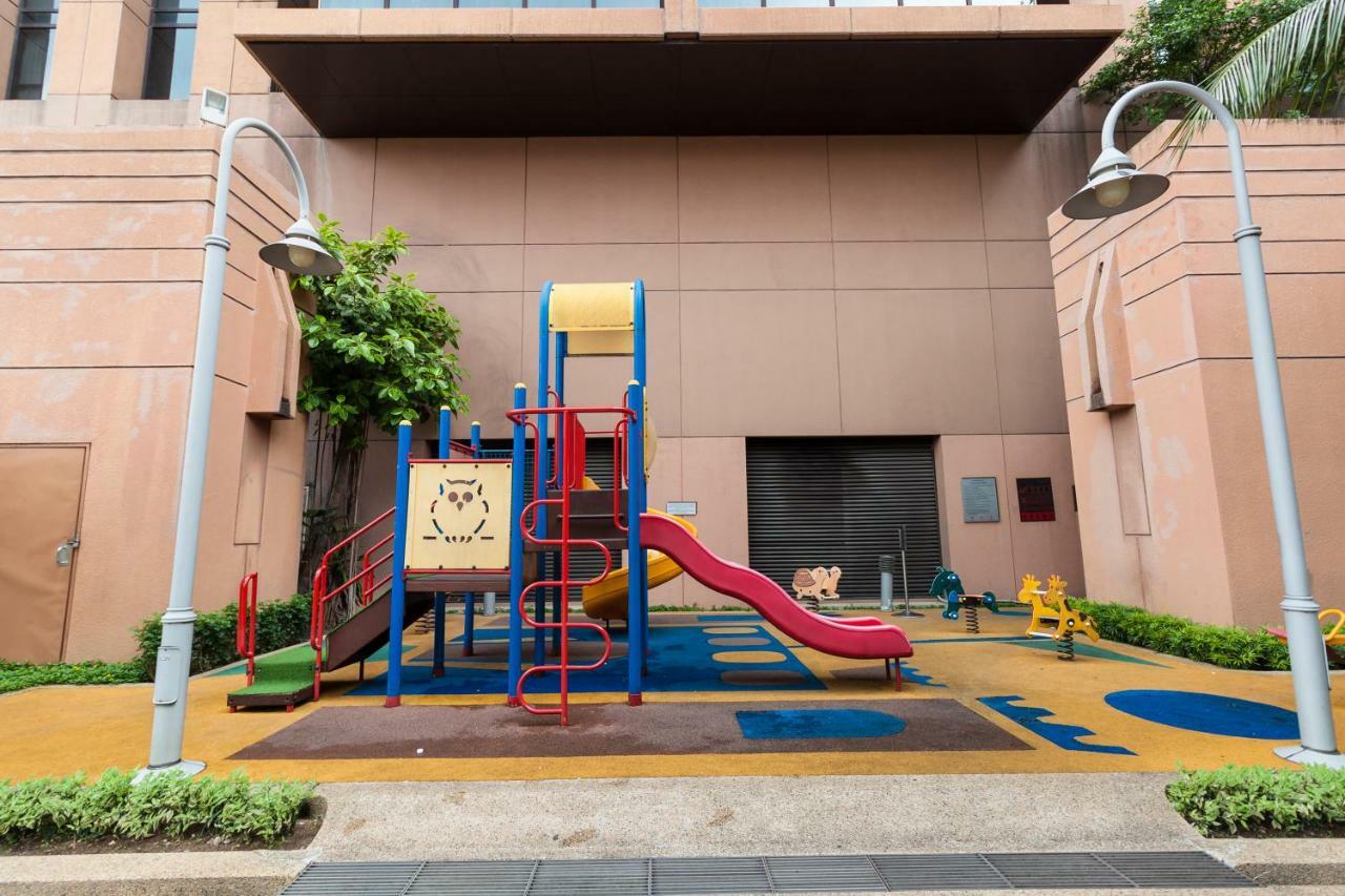 Luxhouz Suites At Times Square Kuala Lumpur Exterior photo